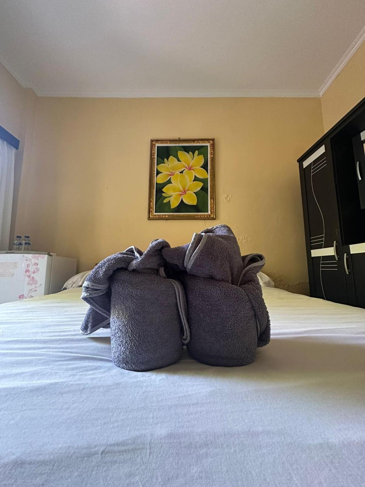 Sari Buana Bed & Breakfast Kuta Lombok Exteriör bild