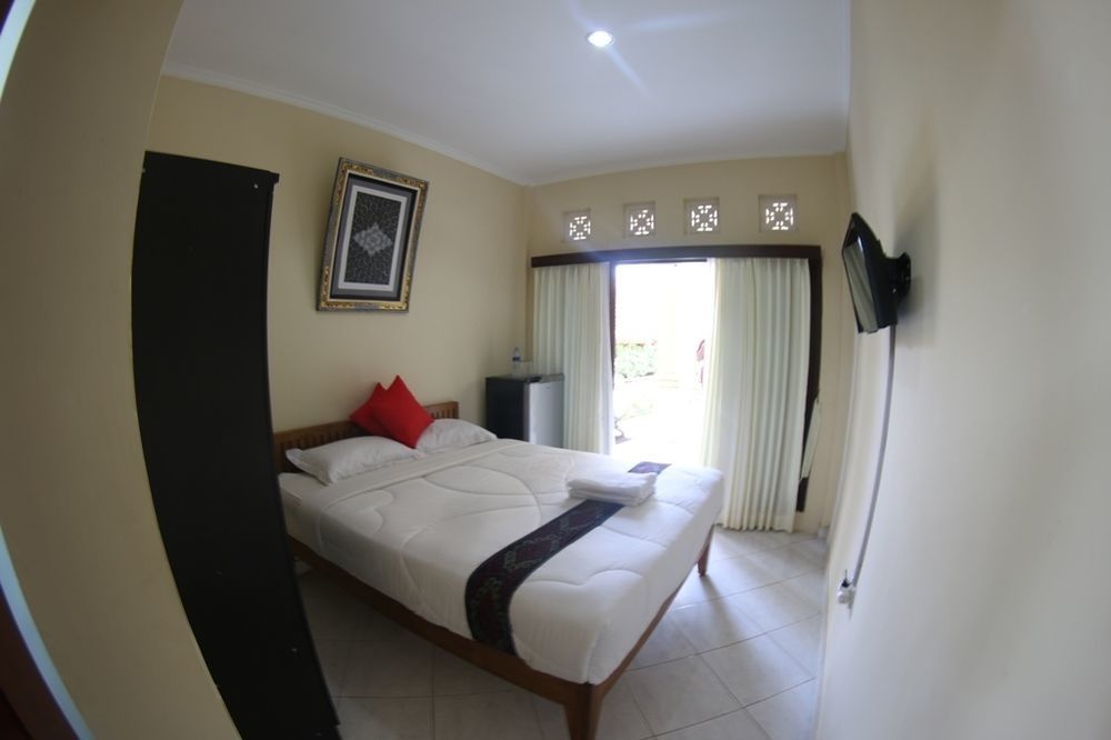 Sari Buana Bed & Breakfast Kuta Lombok Exteriör bild