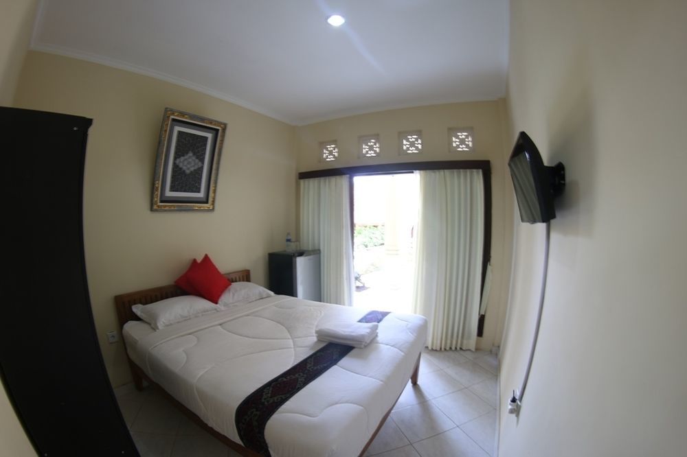 Sari Buana Bed & Breakfast Kuta Lombok Exteriör bild